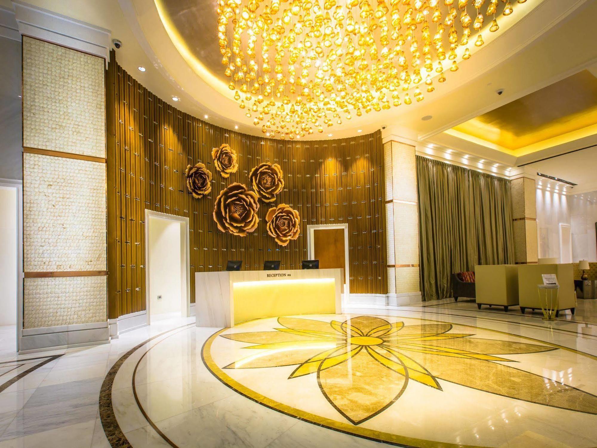 Winford Resort And Casino Manila Exterior foto