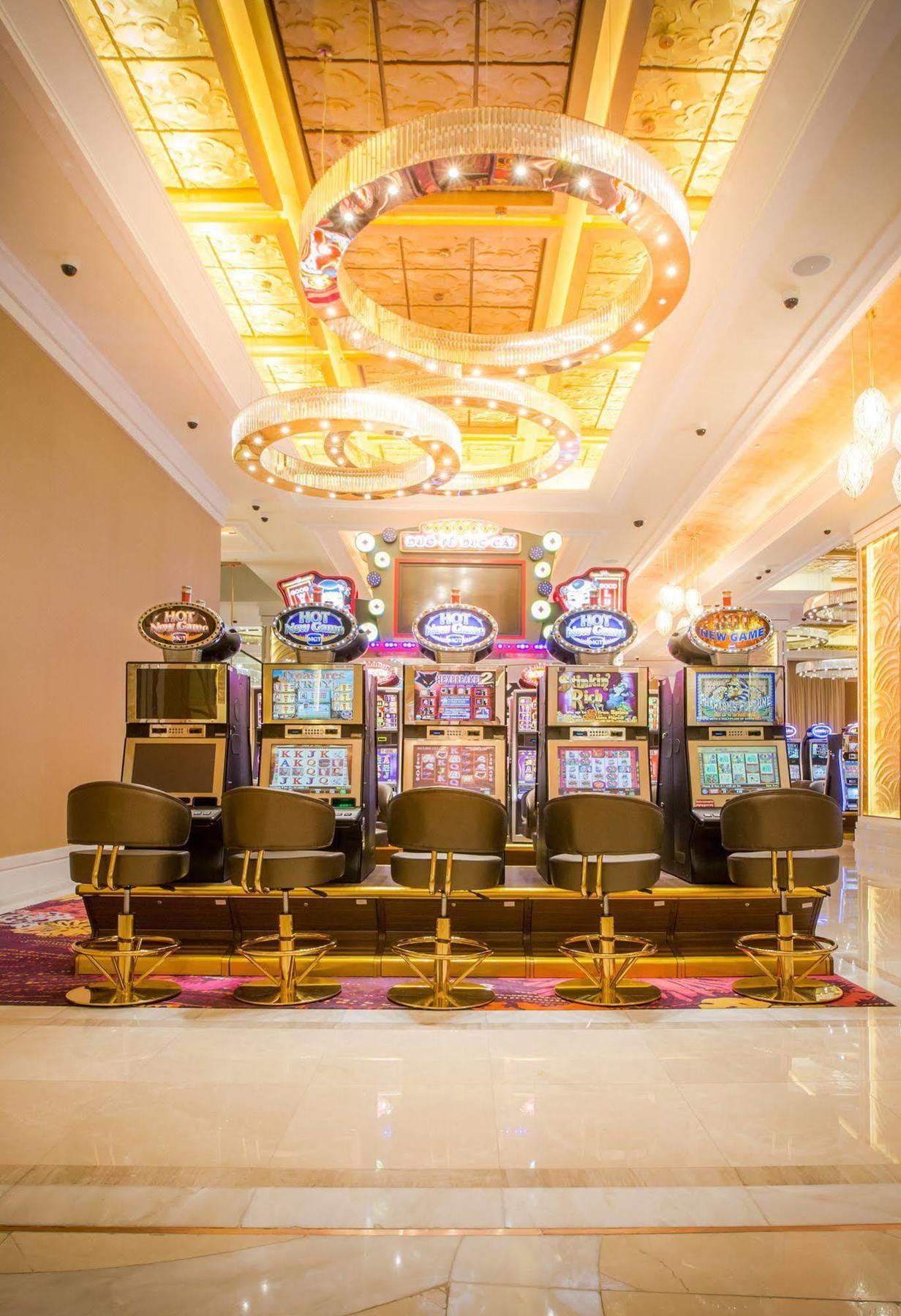 Winford Resort And Casino Manila Exterior foto